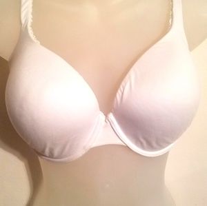 VICTORIA'S SECRET 38D Body by Victoria White